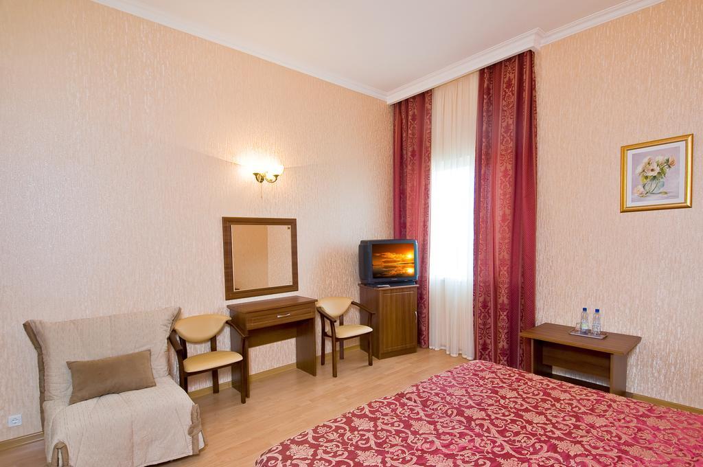Vizit Hotel Krasnodar Oda fotoğraf